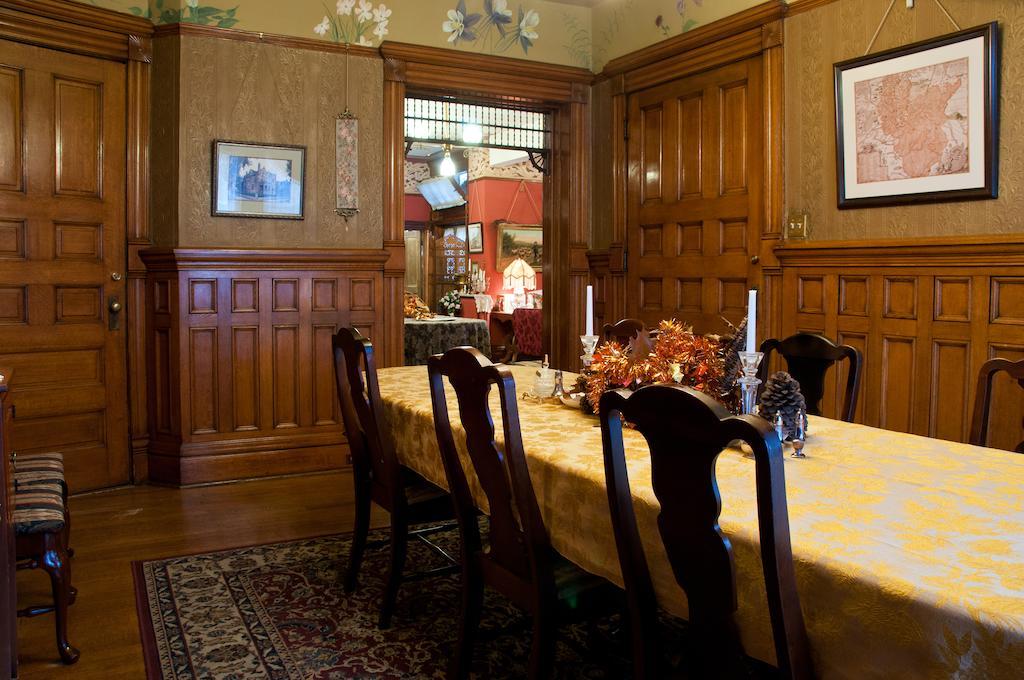 Castle Marne Bed & Breakfast เดนเวอร์ ภายนอก รูปภาพ