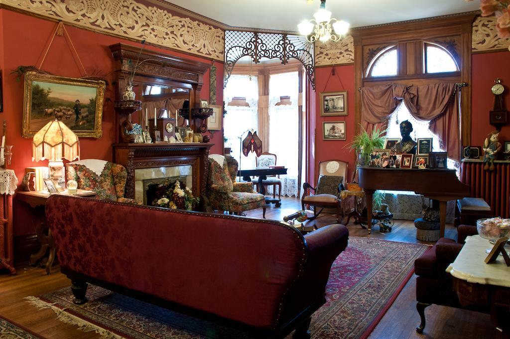 Castle Marne Bed & Breakfast เดนเวอร์ ภายนอก รูปภาพ
