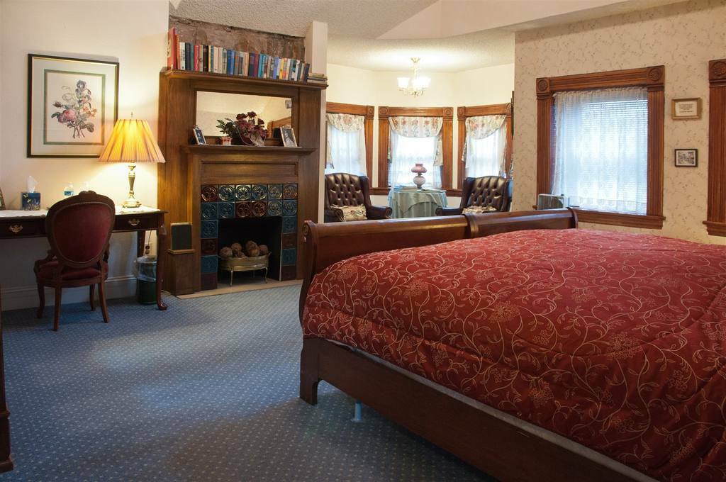 Castle Marne Bed & Breakfast เดนเวอร์ ภายนอก รูปภาพ